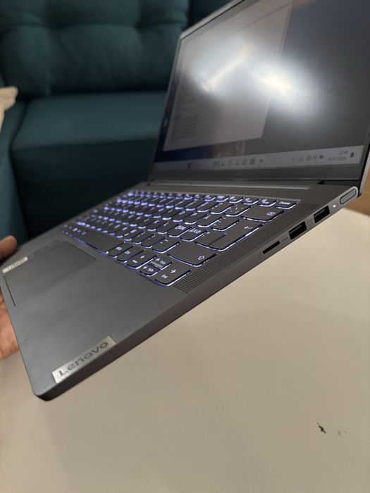 Lenovo Yoga Slim 7 • Ryzen 5 4500u • 512 SSD• impecabil• geanta cadou
