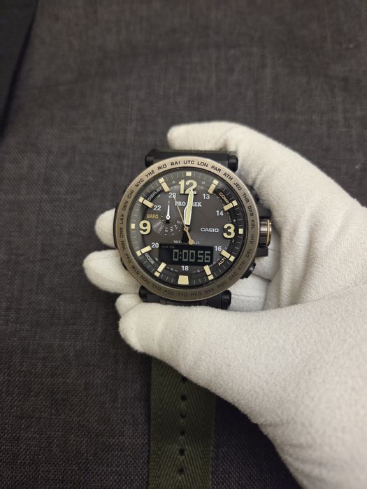 Оригинальные часы Casio Pro Trek PRG-600YB (Без торга)