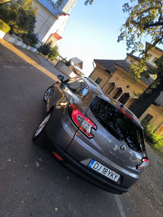 Renault Megane III Grandtour (Break), ediție limitată **FFR**, an 2012, motor **1.9 dCi 130 CP**