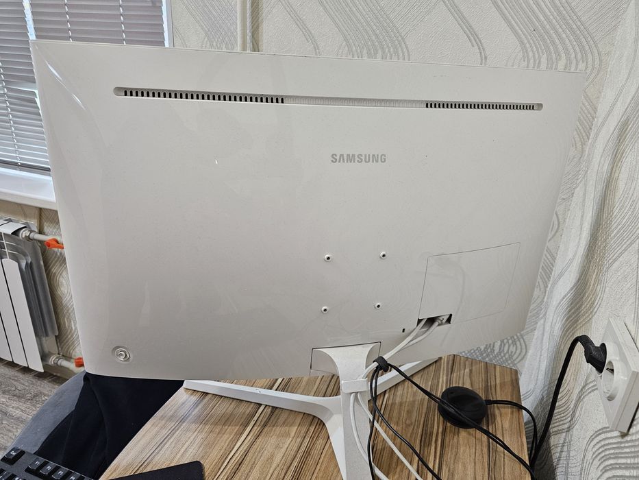 Манитор 32, 144гц.