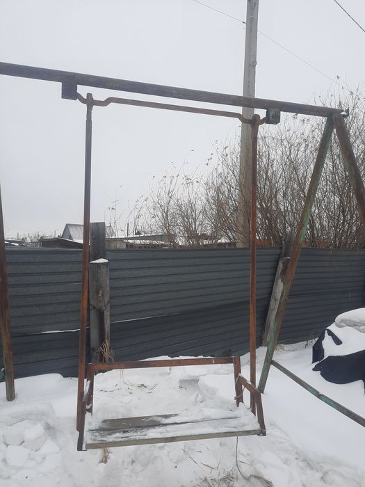 Продам качелю металл