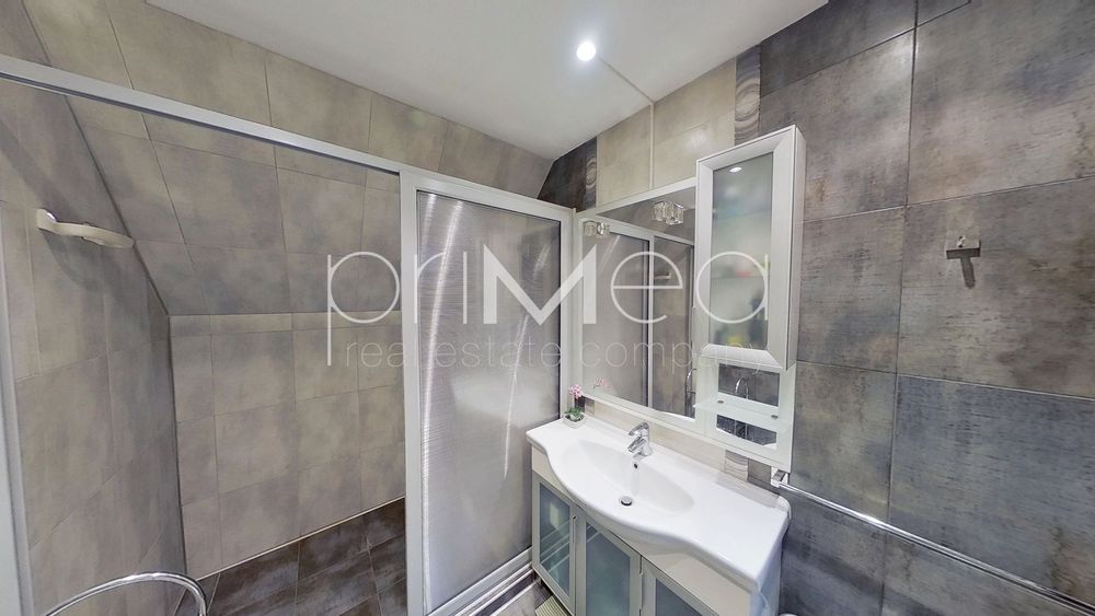Продава се Тристаен апартамент в Бургас, Възраждане - 102 кв.м за 1175 €/кв.м - Снимка #11