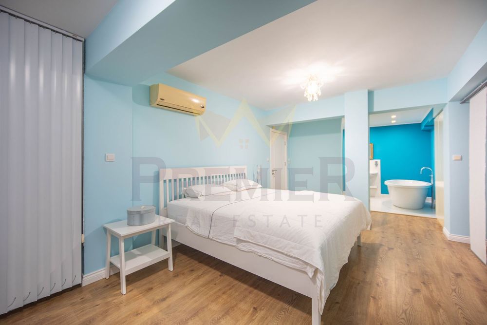 Многостаен в Бургас, област-гр.Свети Влас площ 240 цена 230000