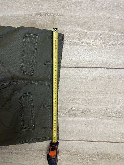 Blugi Carhartt in stare buna