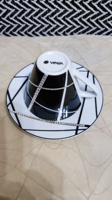 Элитная чашка с блюдцем, камни Сваровски.