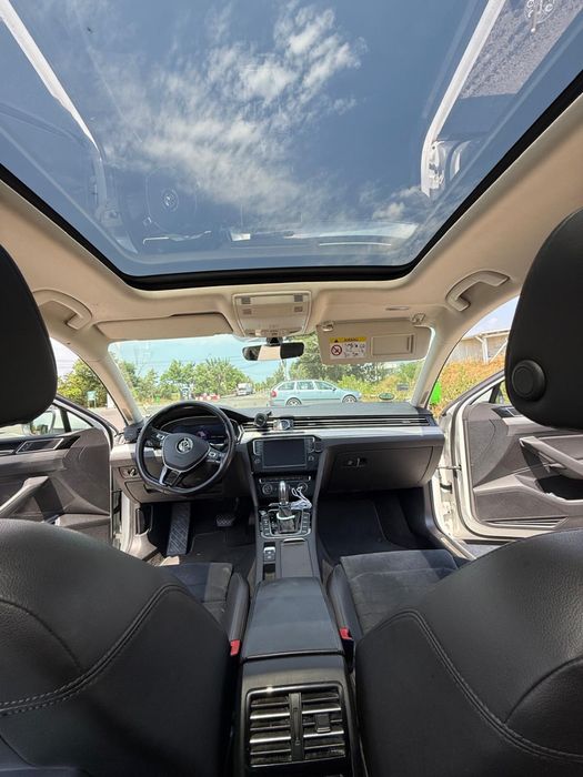 Vând Volkswagen Passat B8 cu Pachet R-Line din fabrică
