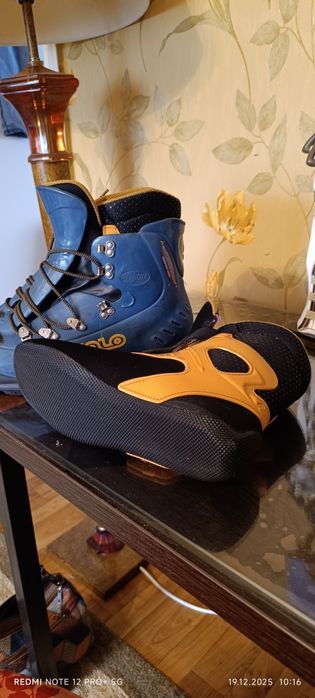 Спорт горные ботинки.