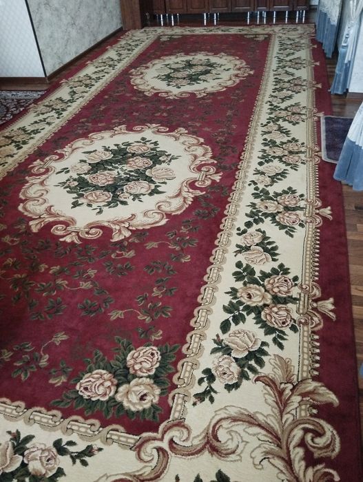 Ковёр большой 3/ 7