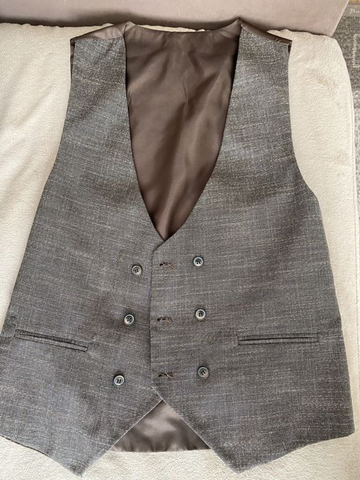 Мъжки   нов.  костюм