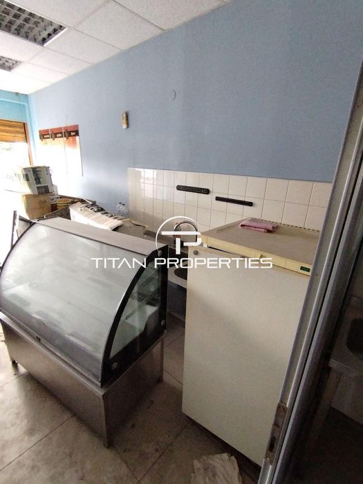 Продава се Магазин в Поморие - 42 кв.м за 1143 €/кв.м - Снимка #2