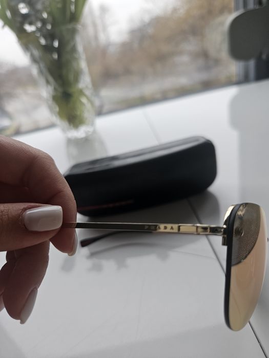 Слънчеви очила Prada