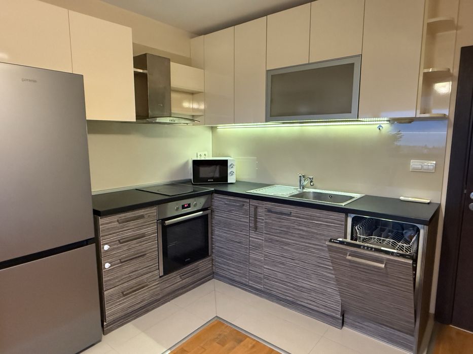 Поднаем тристаен Чайка