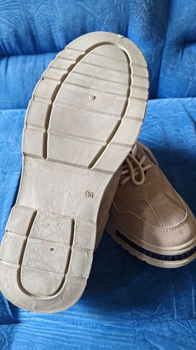 Продаю новые кроссовки