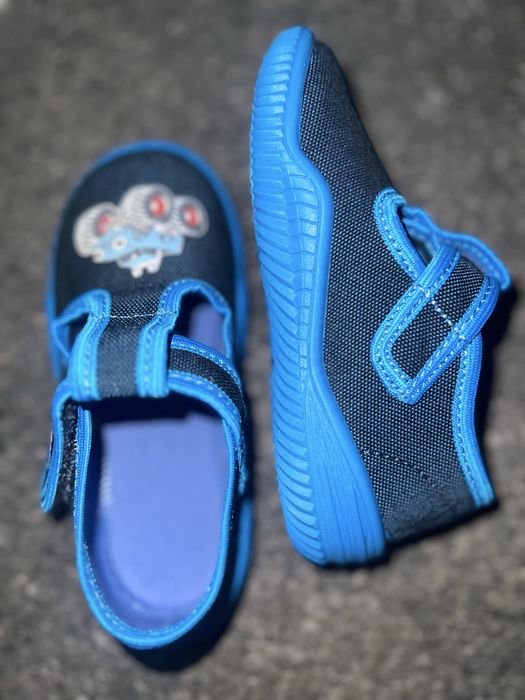 Нови детски пантофи