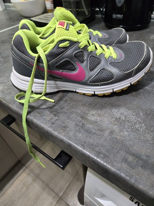 Дамски маратонки