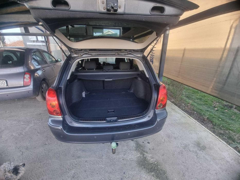 Toyota Avensis T25 diesel