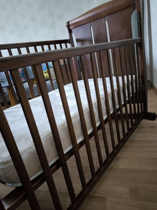 Продам детскую кровать