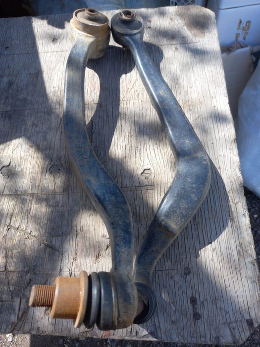 Рычаги в сборе тойота