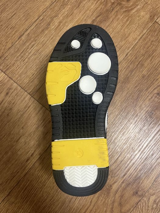 Кроссовки Kinetix размер 30