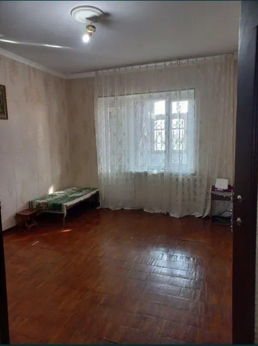2/2/5. Спутник 15, Янгихает р. (Сергели). Дом панельный, квартира 57м²
