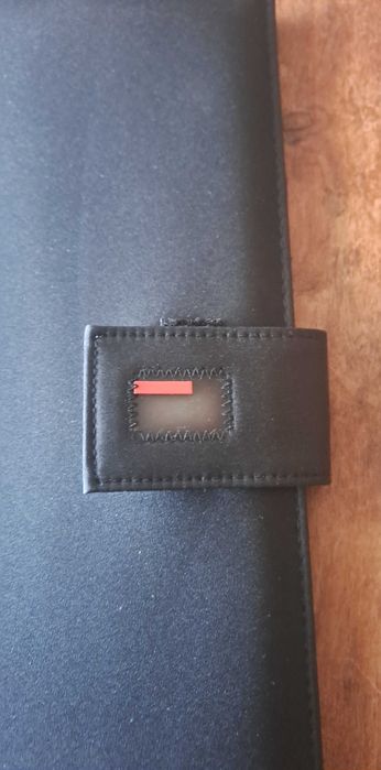 папка за документи класьор черна с 4 ринга със затваряне тип велкро