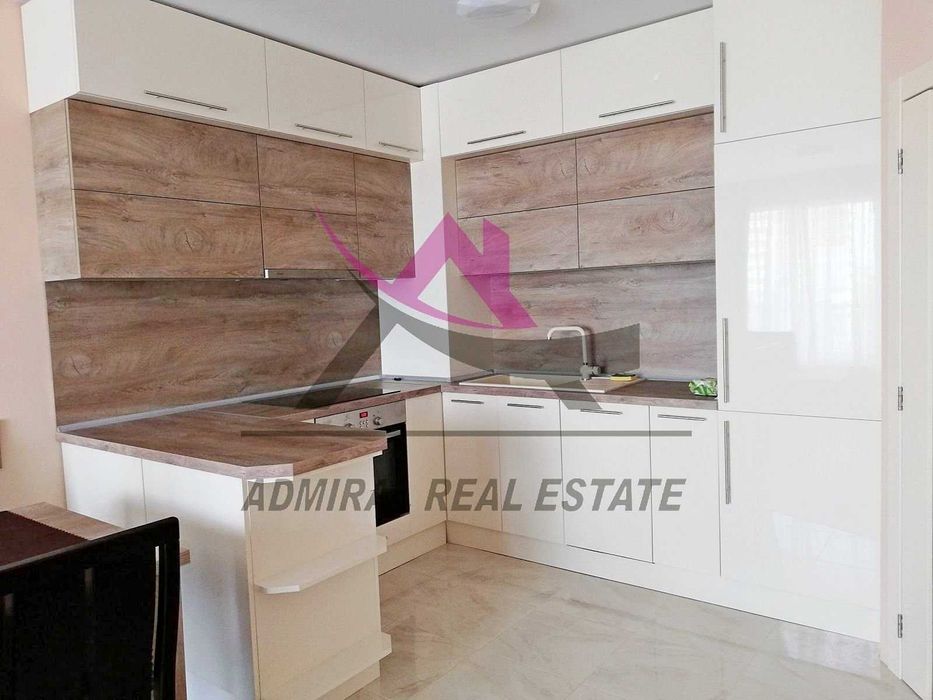 Дава се под наем Двустаен апартамент в Варна, Левски - 82 кв.м за 598.23 € - Снимка #1