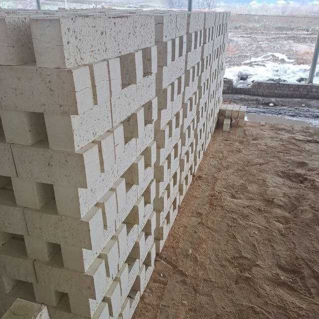 Гишт хом ва пишган