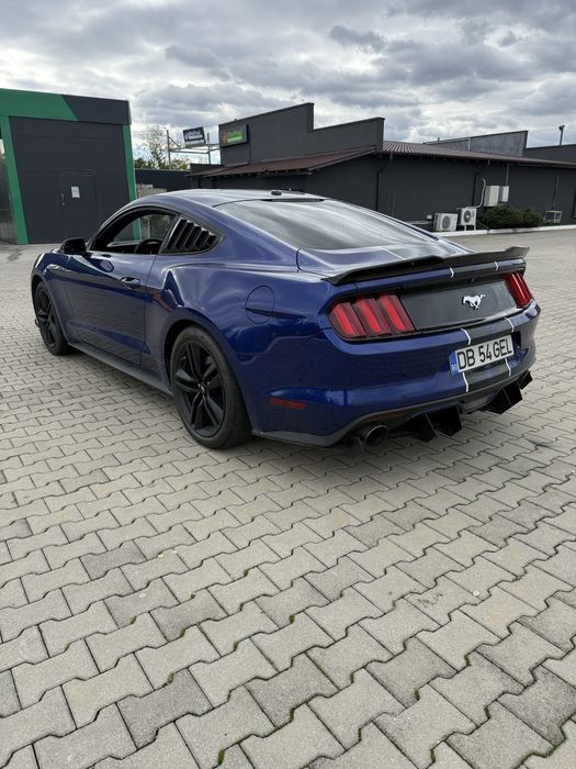 Ford Mustang 2.3 EcoBoost - 317 cp