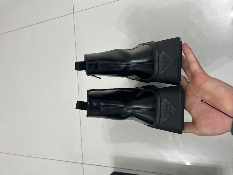 Ghete Prada Din Piele