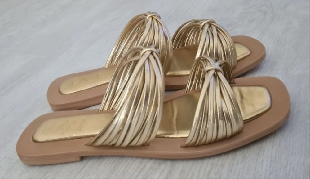 Papuci piele, marimea 37