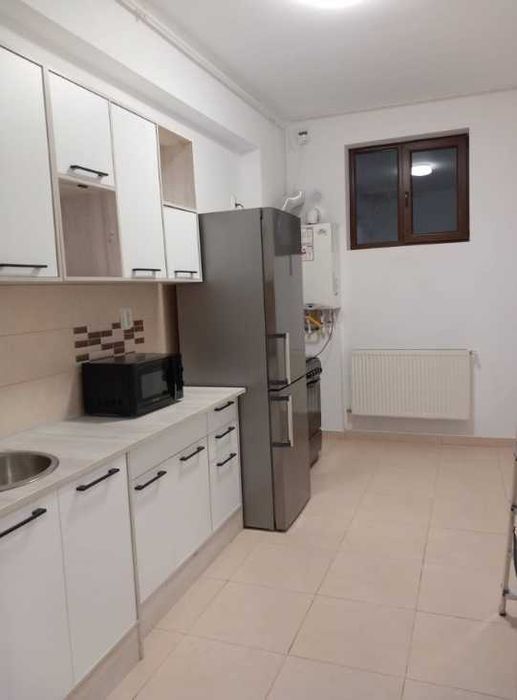 Дава се под наем Двустаен апартамент в Пловдив, Южен - 60 кв.м за 255 € - Снимка #1