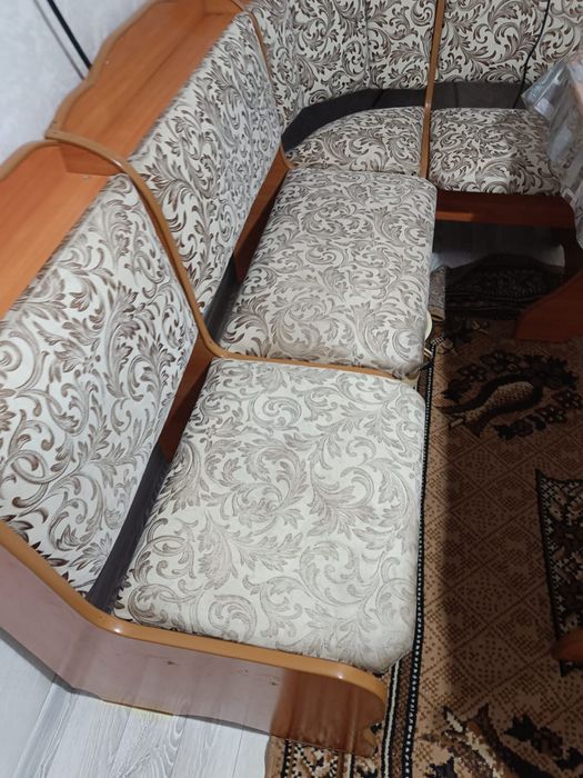 Продам кухонный уголок