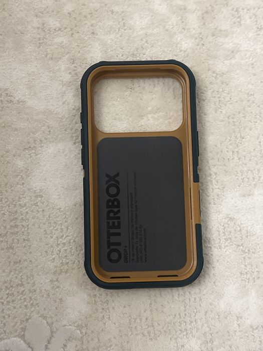 Husa Defender Series Pro pentru Iphone 17 pro
