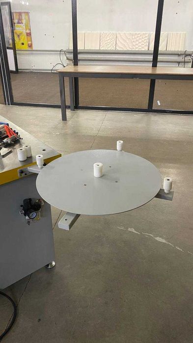 Криволинейный кромкооблицовочный станок