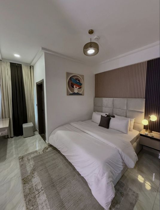 Сдаётся срочно 2 комнатная квартира на Ойбек метро