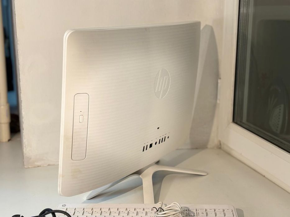 продам моноблок HP в полном оригинальном комплекте