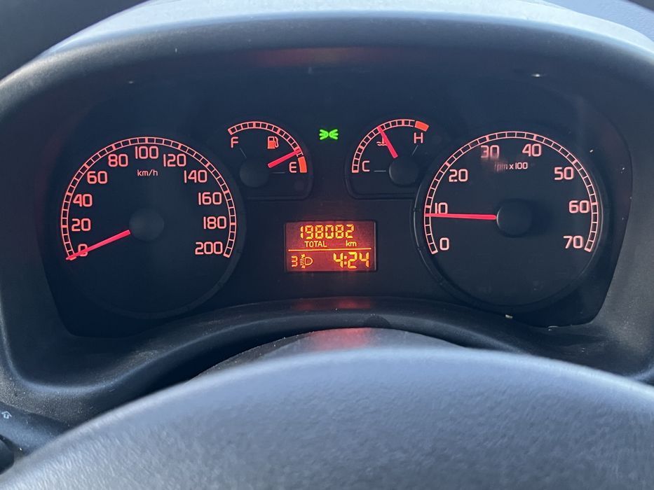 Vand fiat punto 1.2 benzina din 2007