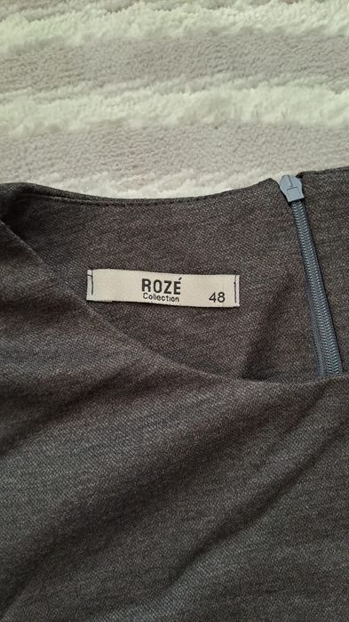 Продам два платья