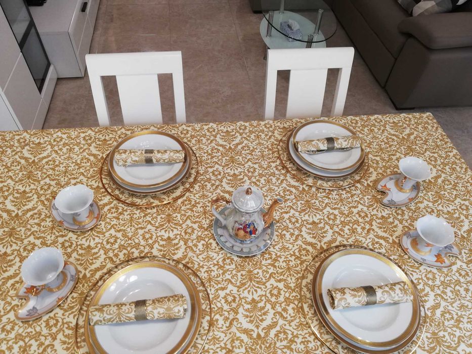 Дава се под наем Тристаен апартамент в София, Изток - 105 кв.м за 1186.77 € - Снимка #3