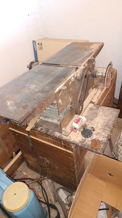 Дърводелска машина