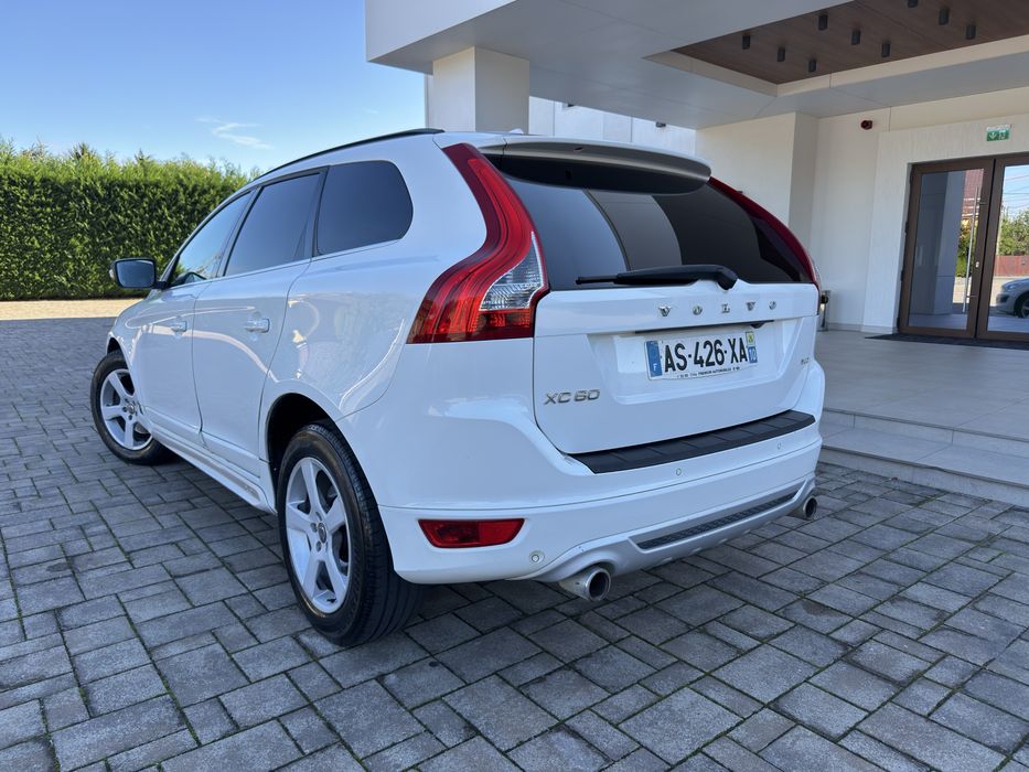 VOLVO XC60 2010 — imagine 3