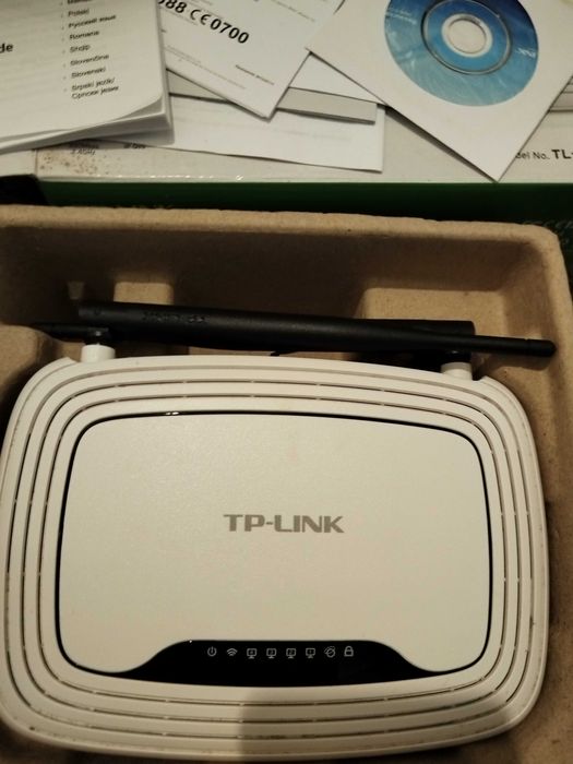 Безжичен рутер ТР-link 300 mbps