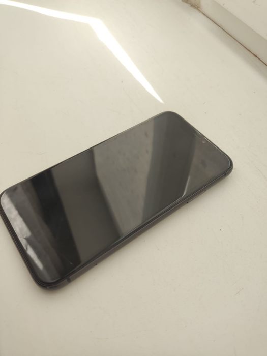Продам Iphone 11
