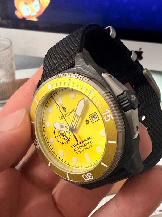 Tecnotempo - "Commando" - Forged Carbon & Titanium - Automatic