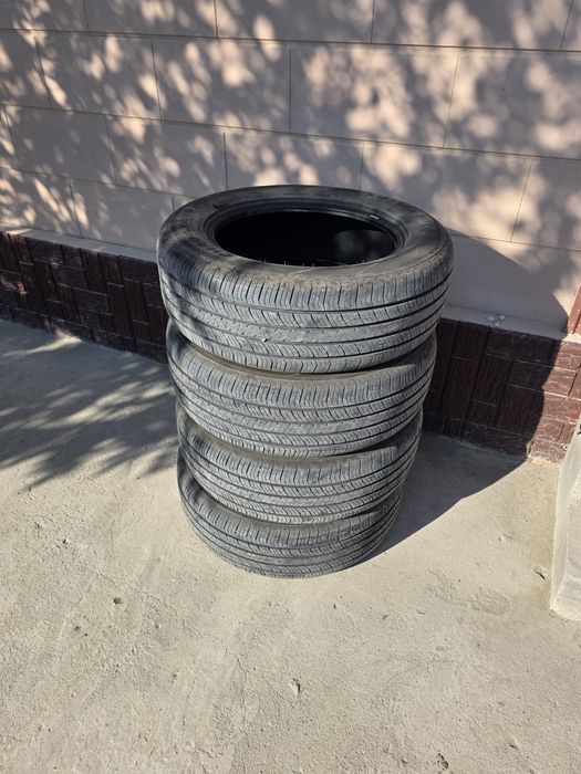 Продаю шины 245/60 R18
