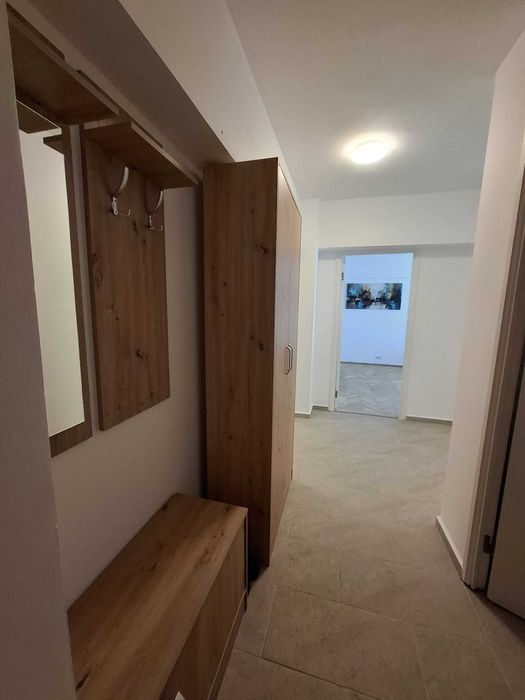 3 camere, Decomandat, Metrou Tineretului + Loc Parcare