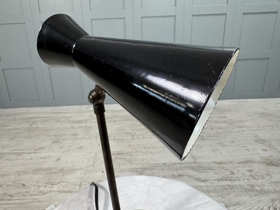 Винтидж настолна метална лампа Р399