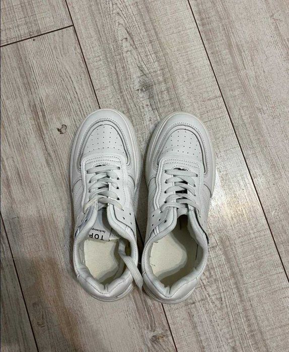 Кроссовки 38 размер