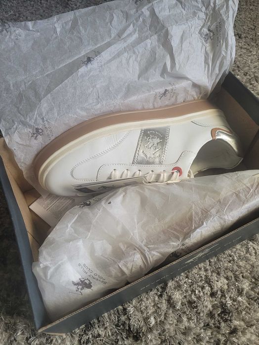 Дамски обувки. Нови