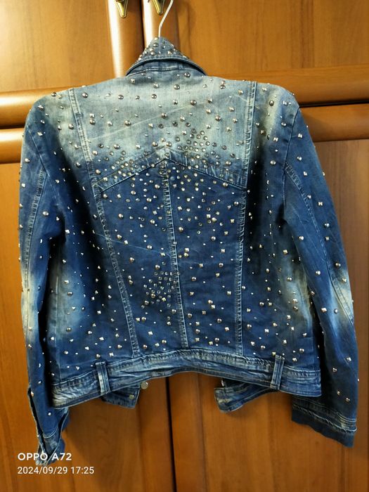 Продам новые вещи брендовые.